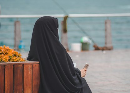 woman in niqab